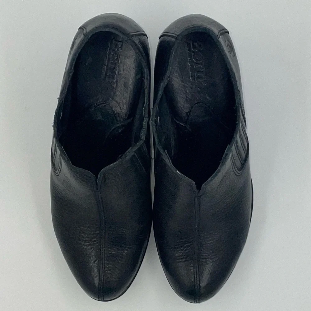 Black Pebbled Leather Faux Stacked Heel Børn Shootie Bootie, Size 7 - Picture 6 of 11